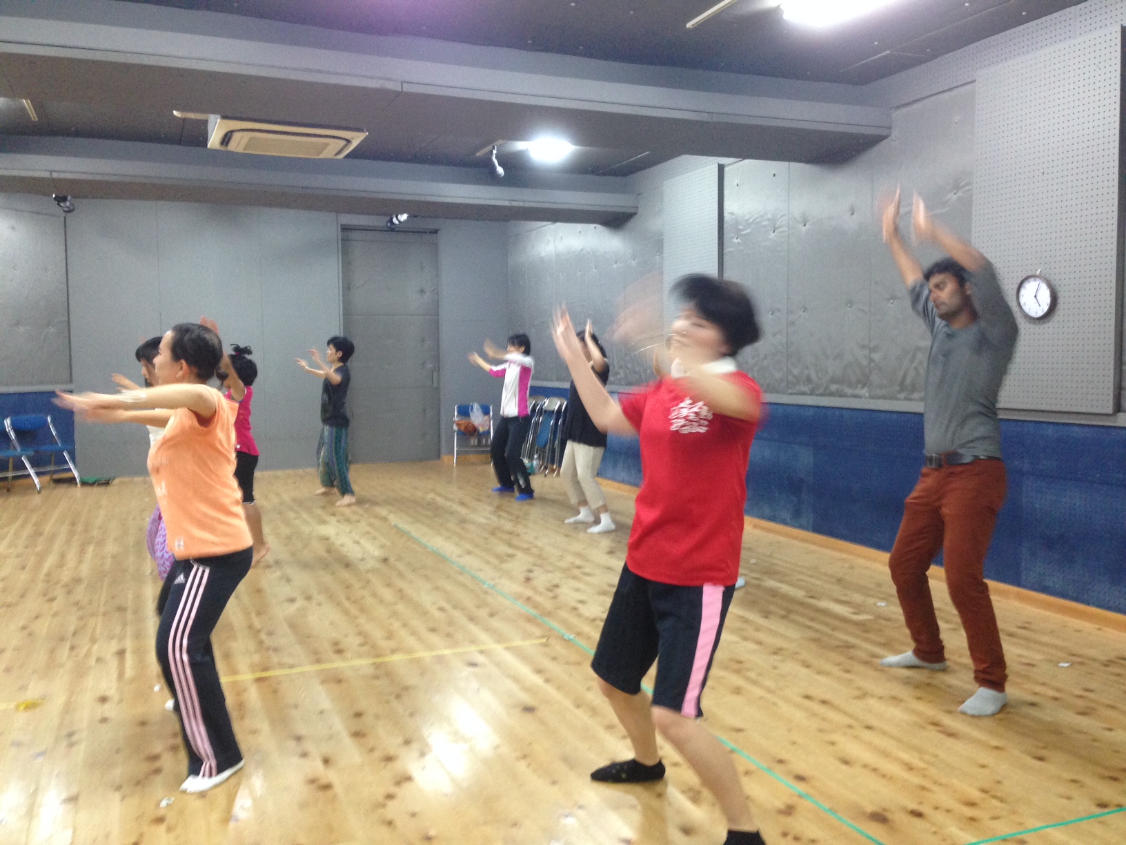 2月・木曜(昼)+第4水曜/ボリウッドダンス体験レッスン【初心者歓迎】