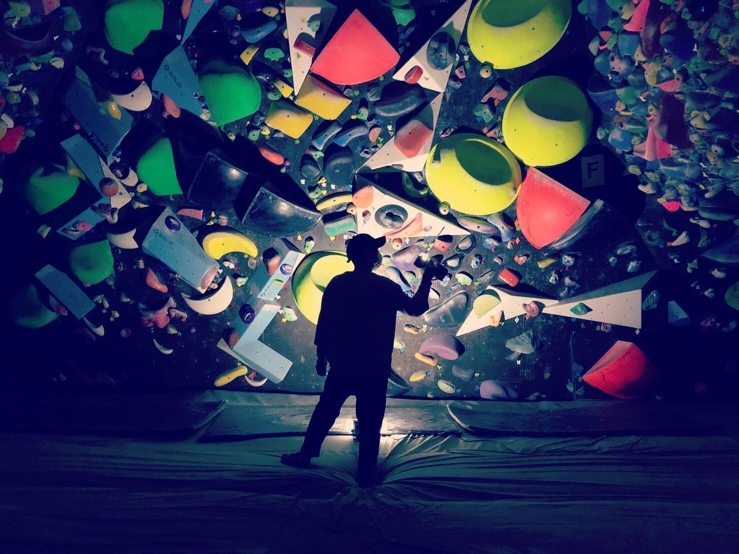 東京のボルダリングおすすめ施設１０選 料金やアクセスについても Dews デュース